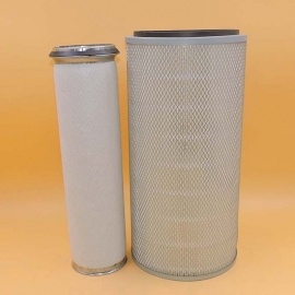 Fleetguard Air Filter KW2448