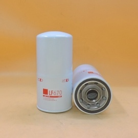 Fleetguard Oil Filter LF670